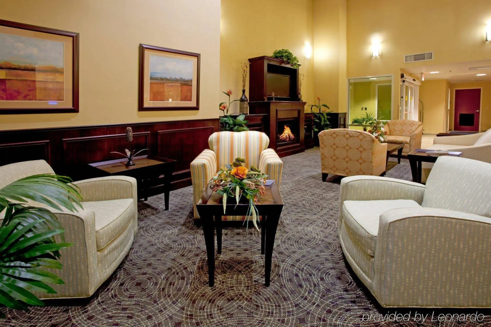 Holiday Inn Express & Suites Chaffee-Jacksonville West by IHG