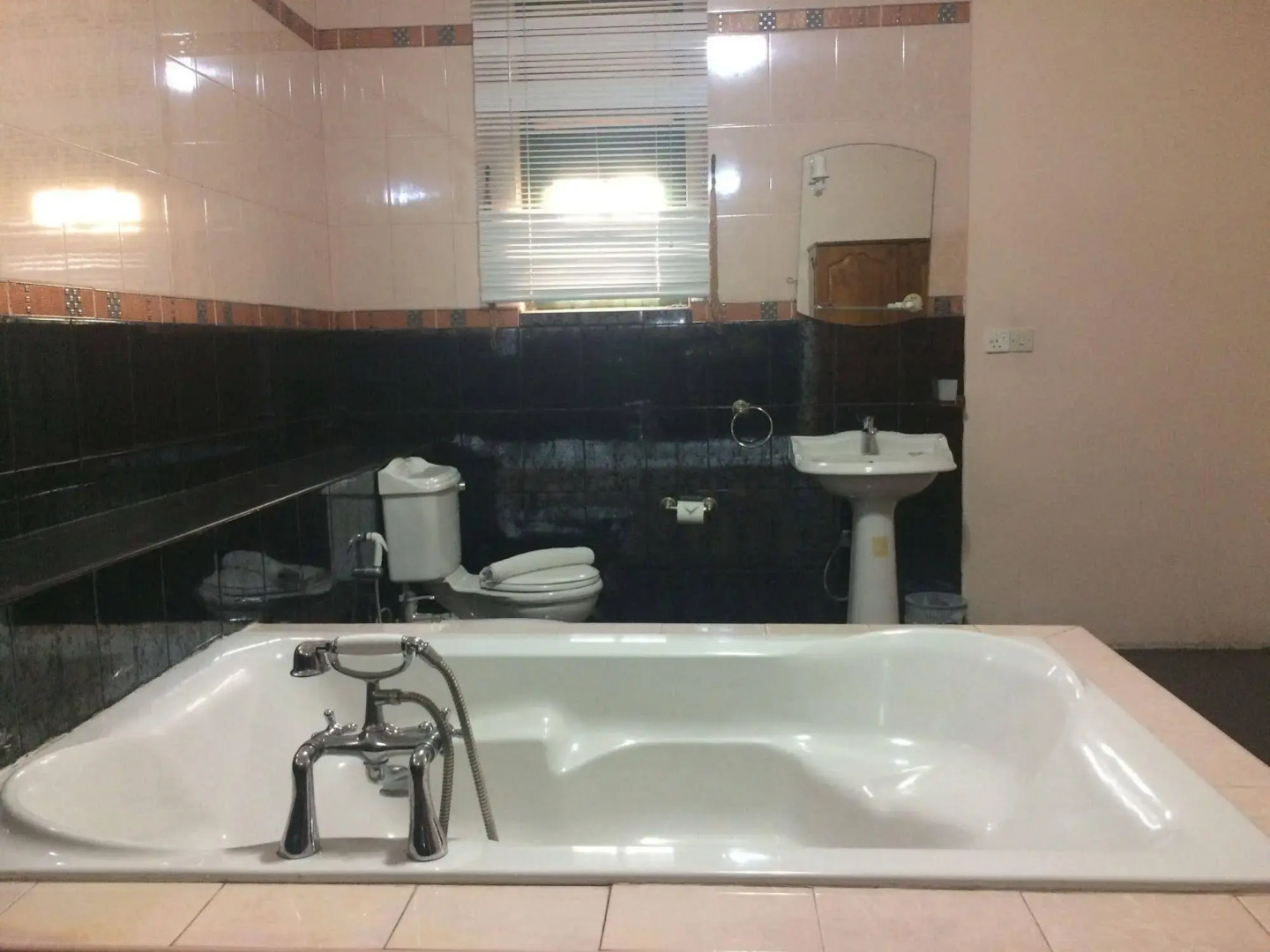 Norfolk Heritage Airport Villa