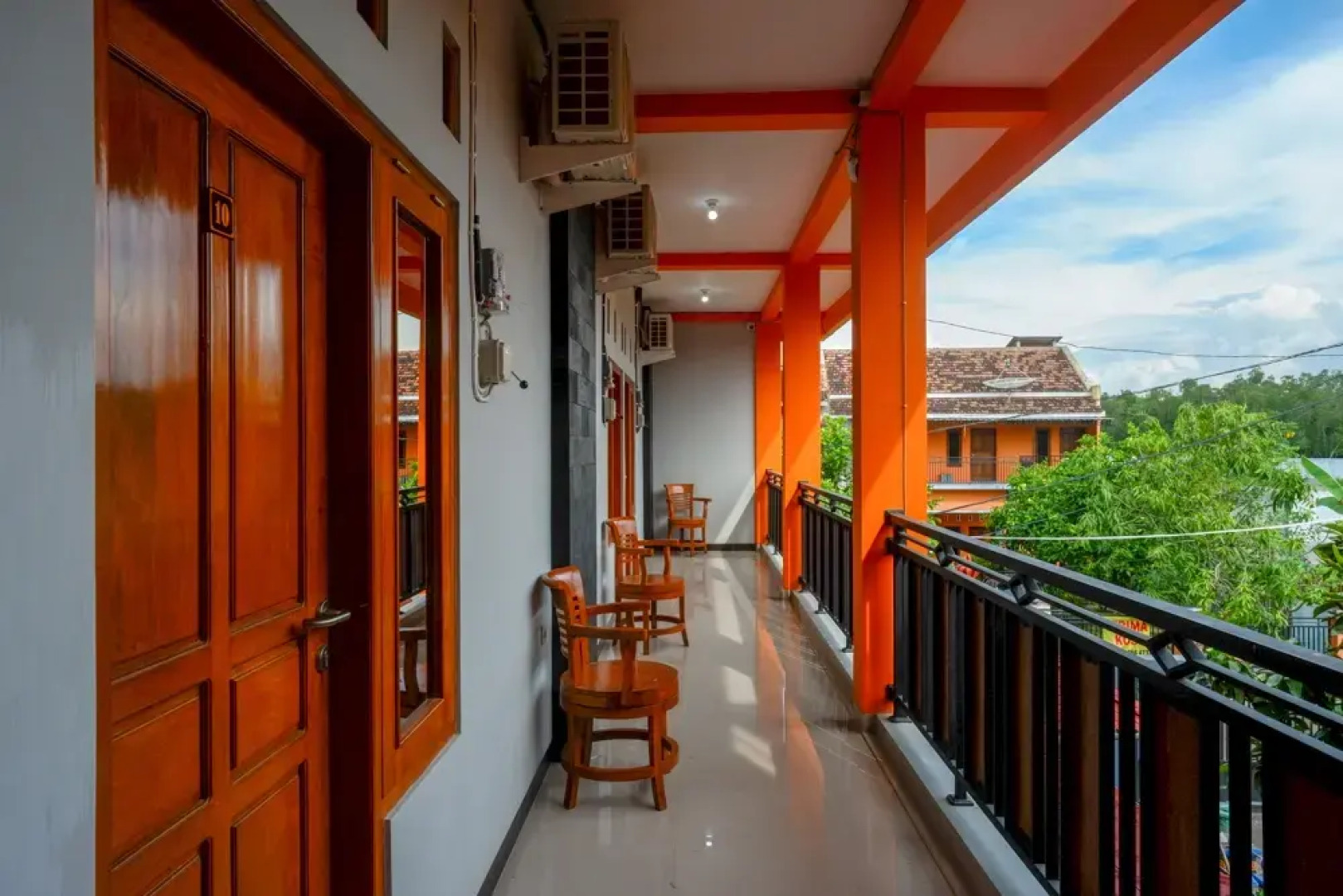 RedDoorz Syariah near Rumah Sakit Bhina Bhakti Husada