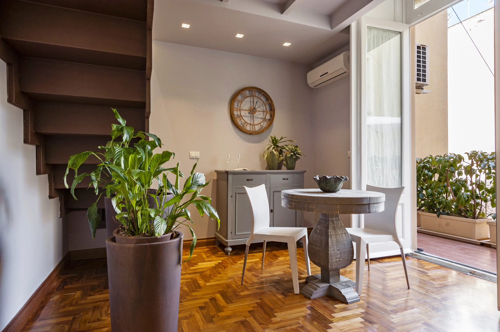 Ferrini Home Residence 150