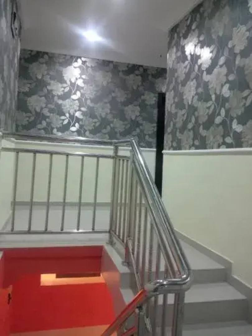 Haute ApartHotel