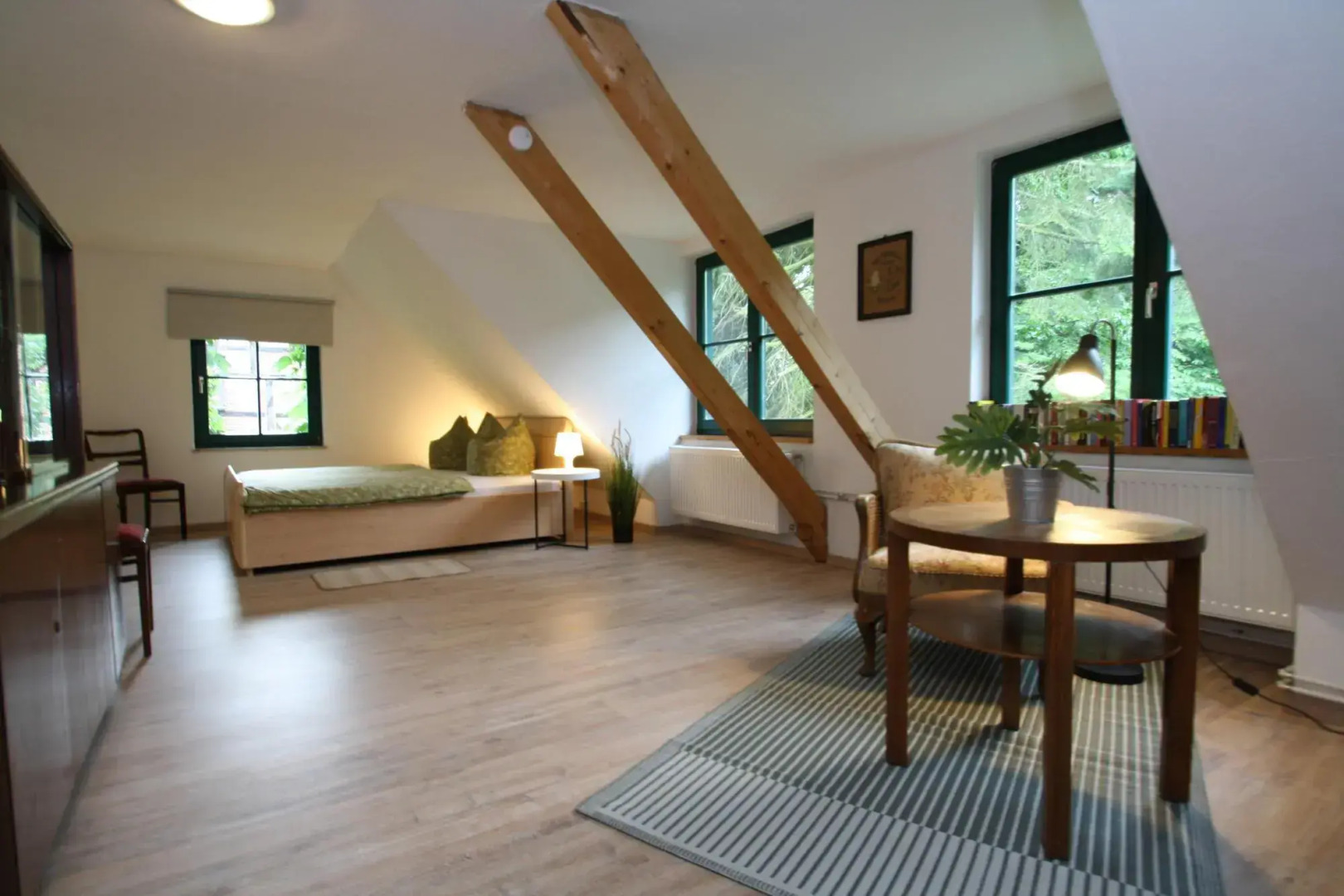 Semi detached house, Glave