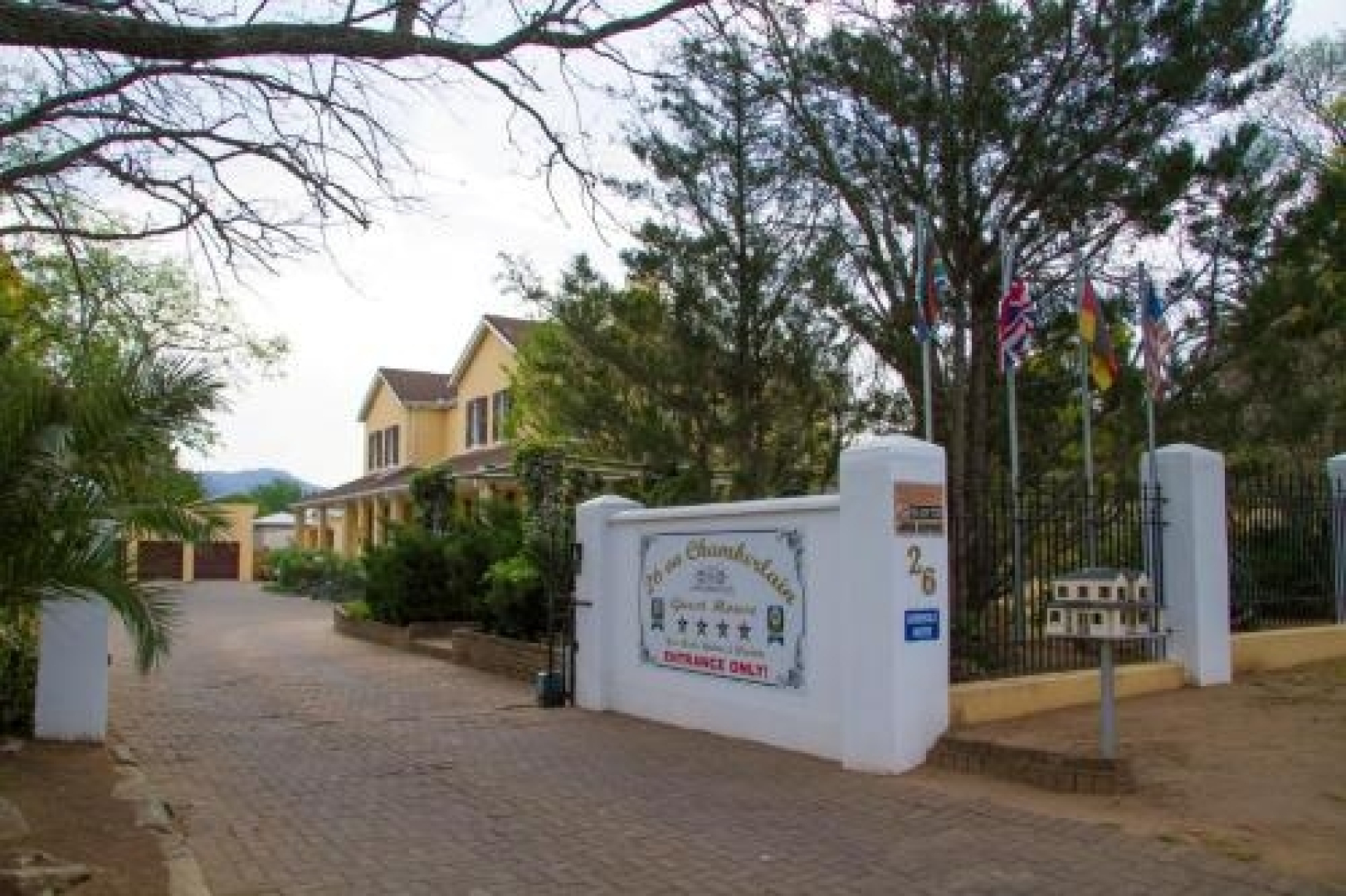 26 On Chamberlain Guest House