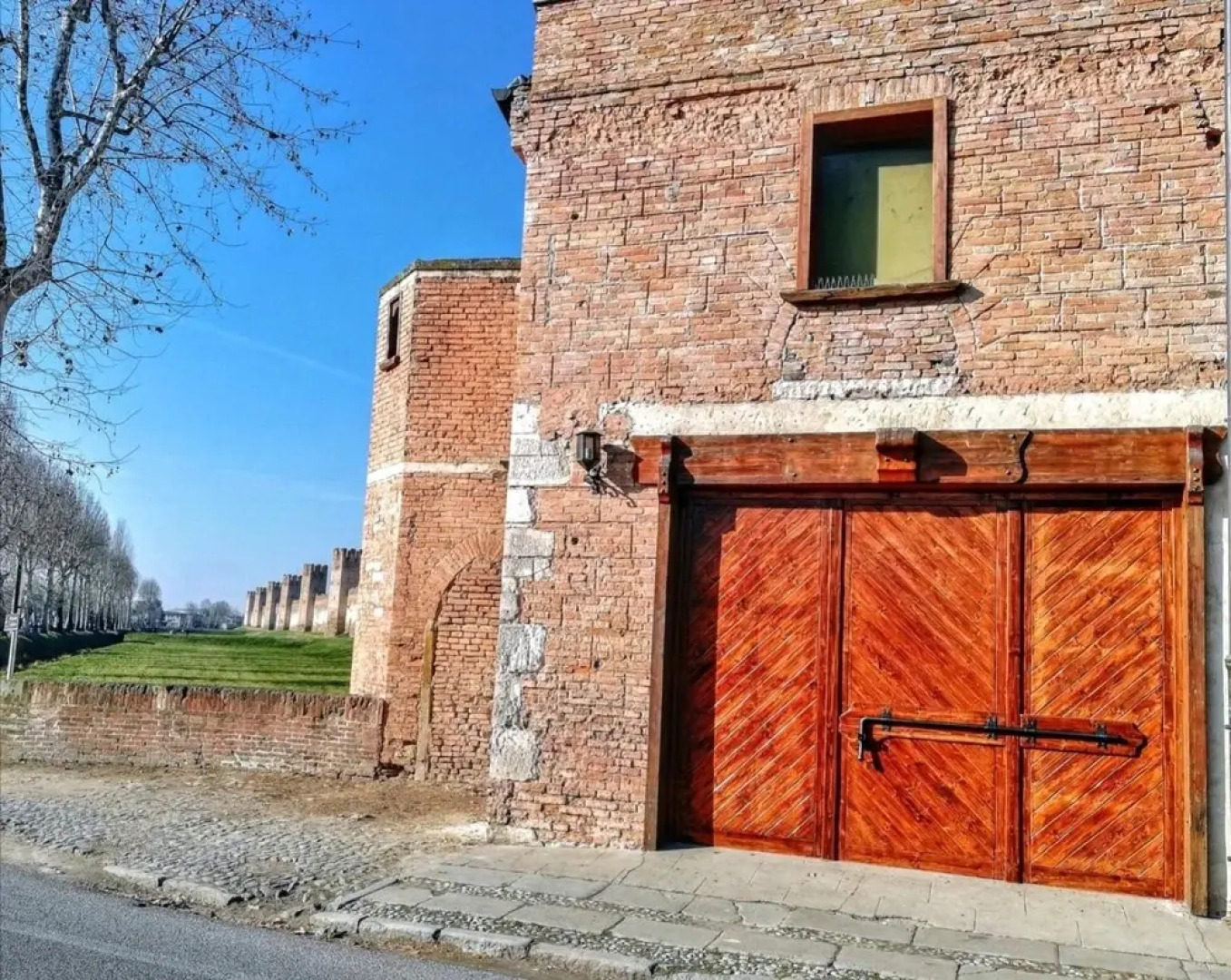 Casale Medievale-Per La Dolce Vita