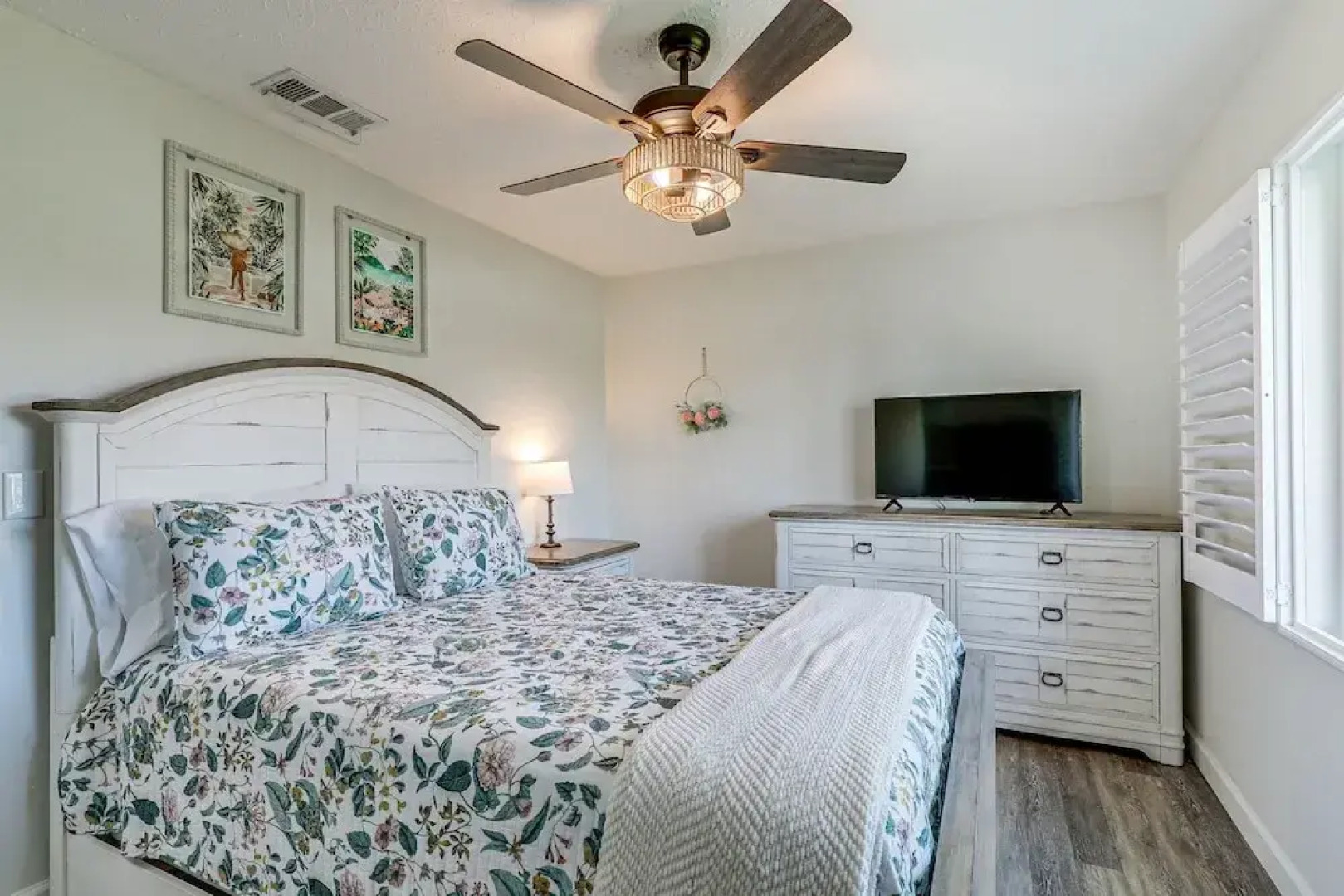 Apollo Beach Oasis: Lanai + Heated Pool!