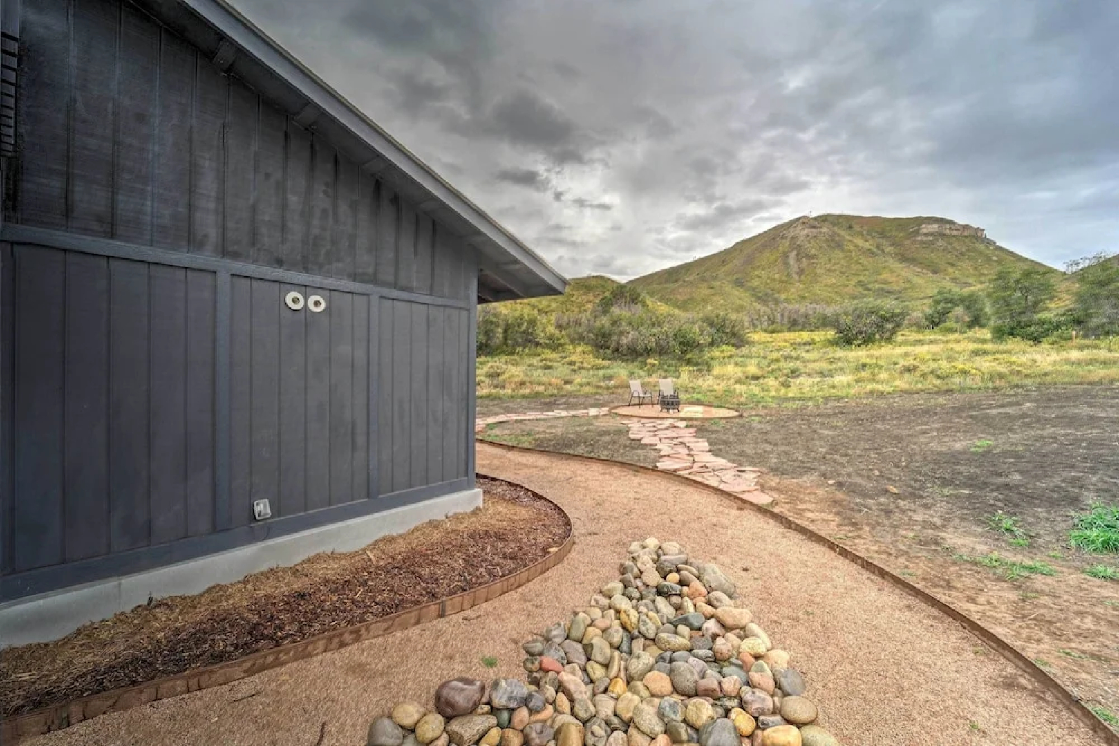 Studio w/ Mountain Views < 30 Min to Durango!