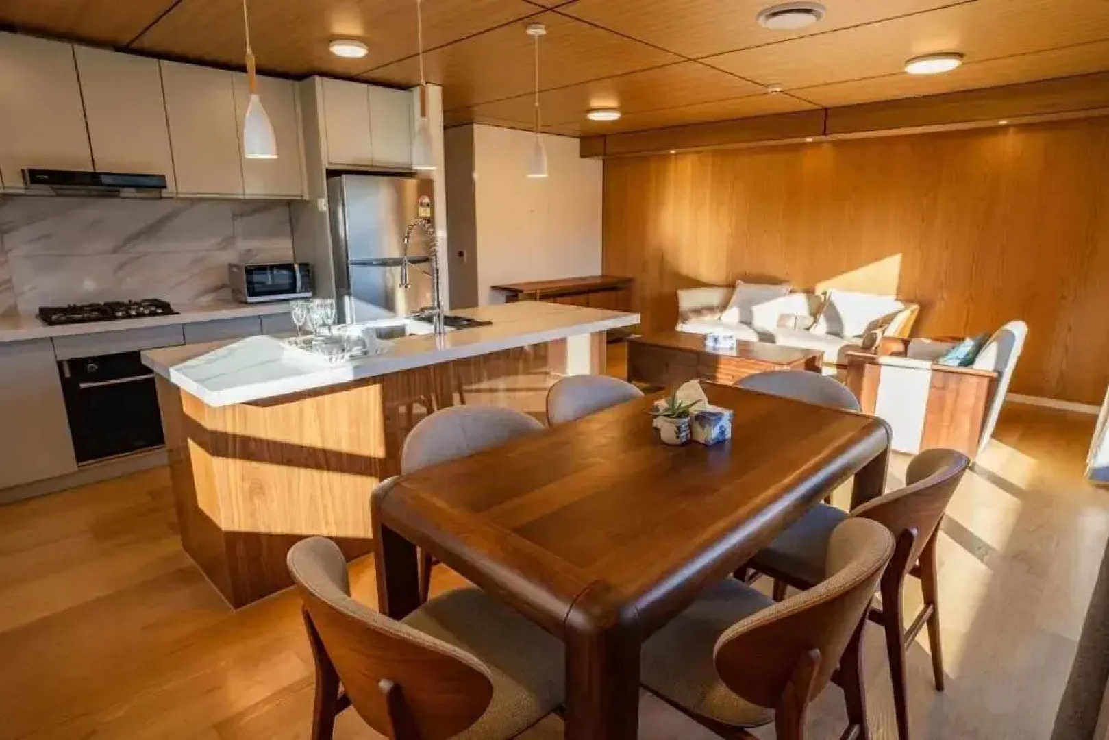 JillyLan Village Apartment