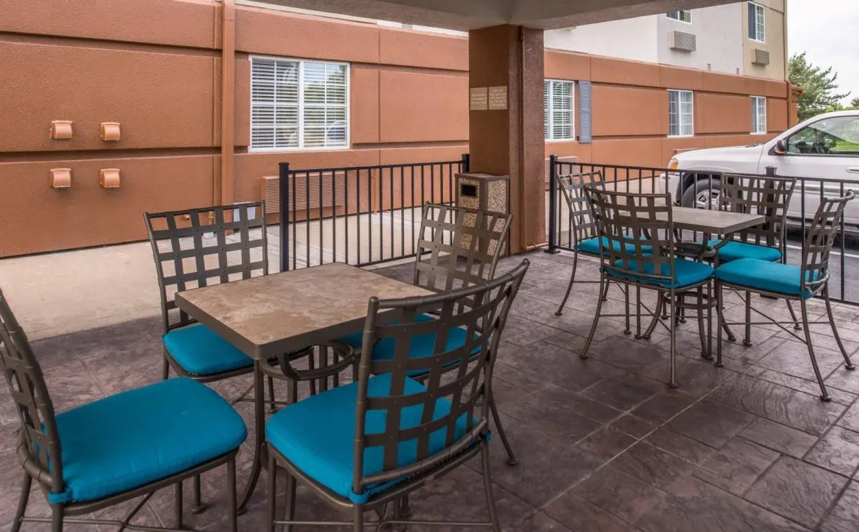 Candlewood Suites Topeka