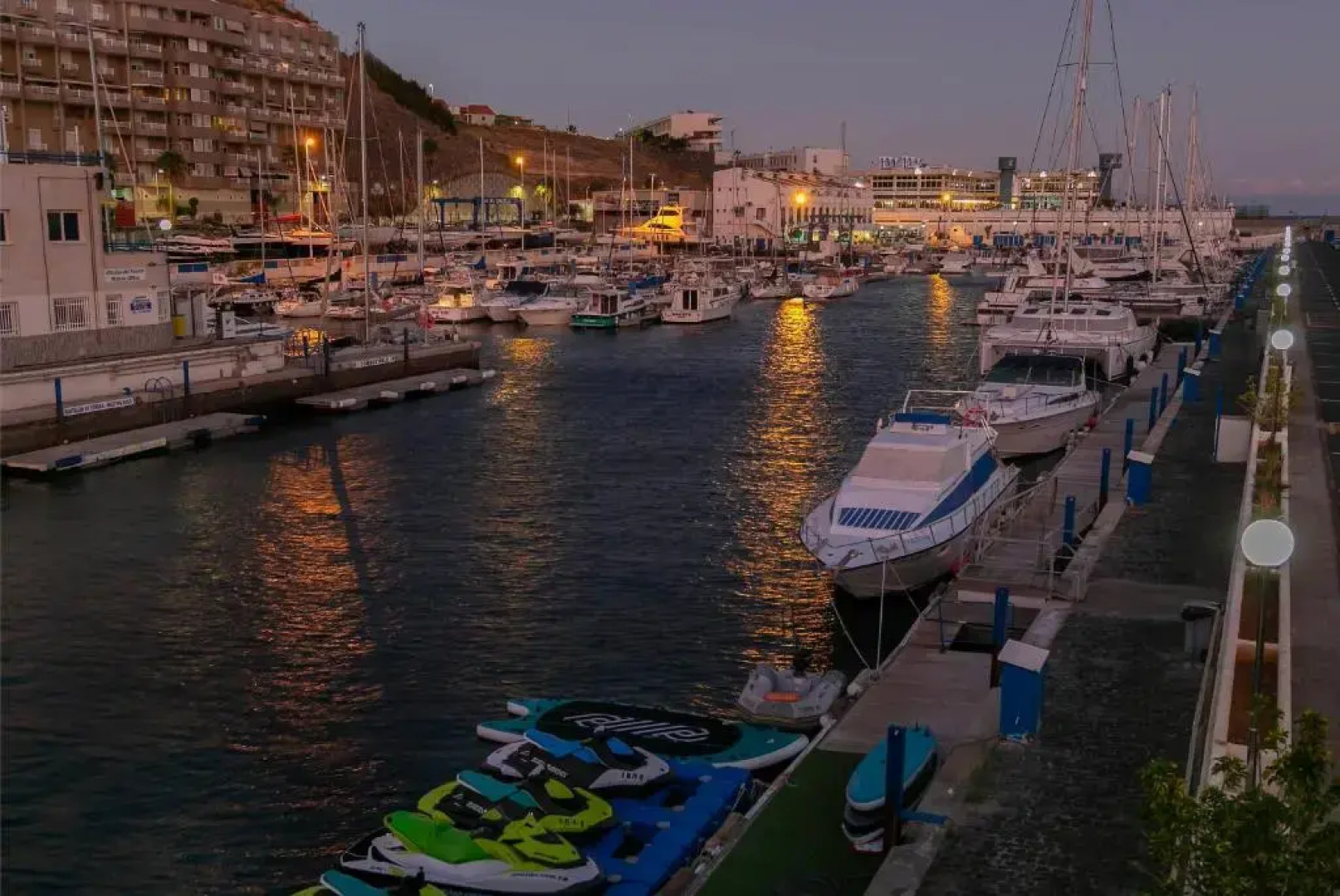 Radazul Marina Seafront 12