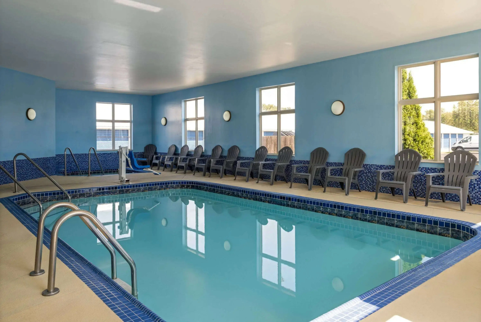 Days Inn by Wyndham Neenah