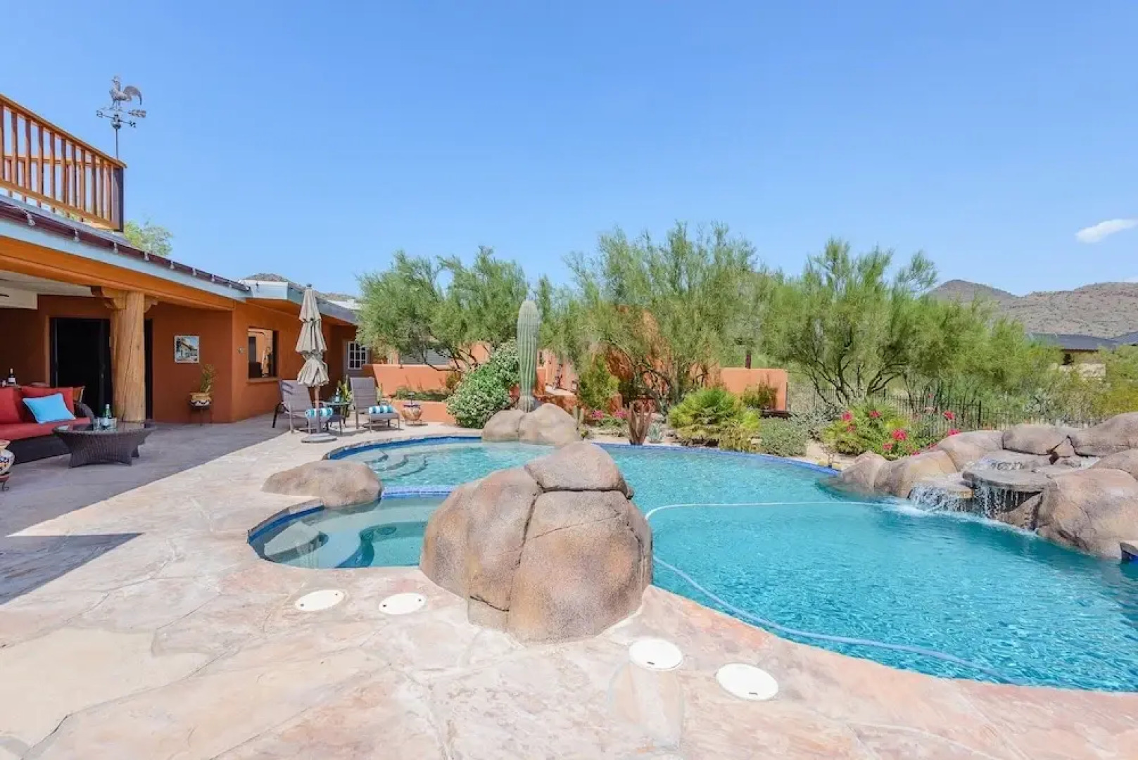 Full Circle Ranch 6 Bedroom Home