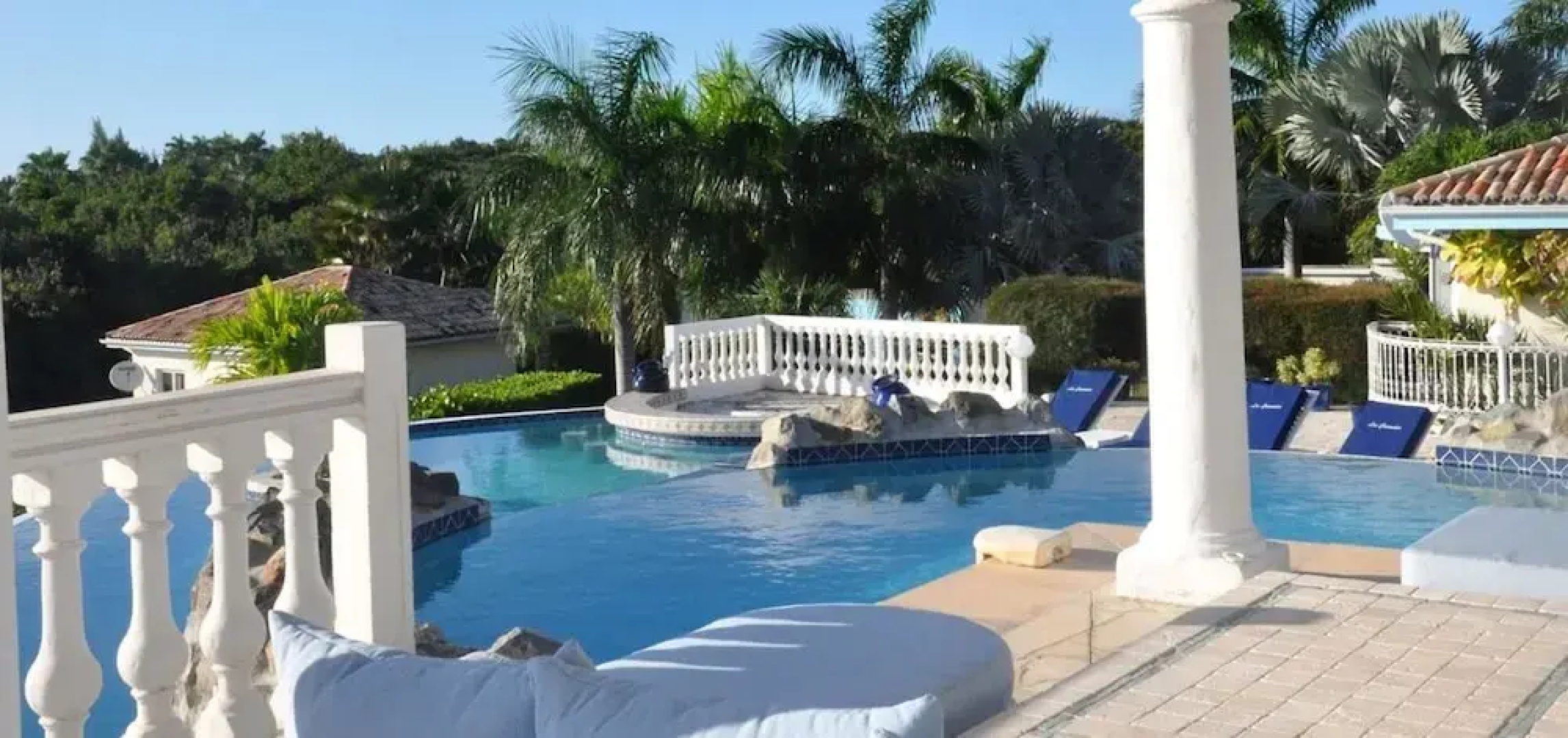 Villa Cascades