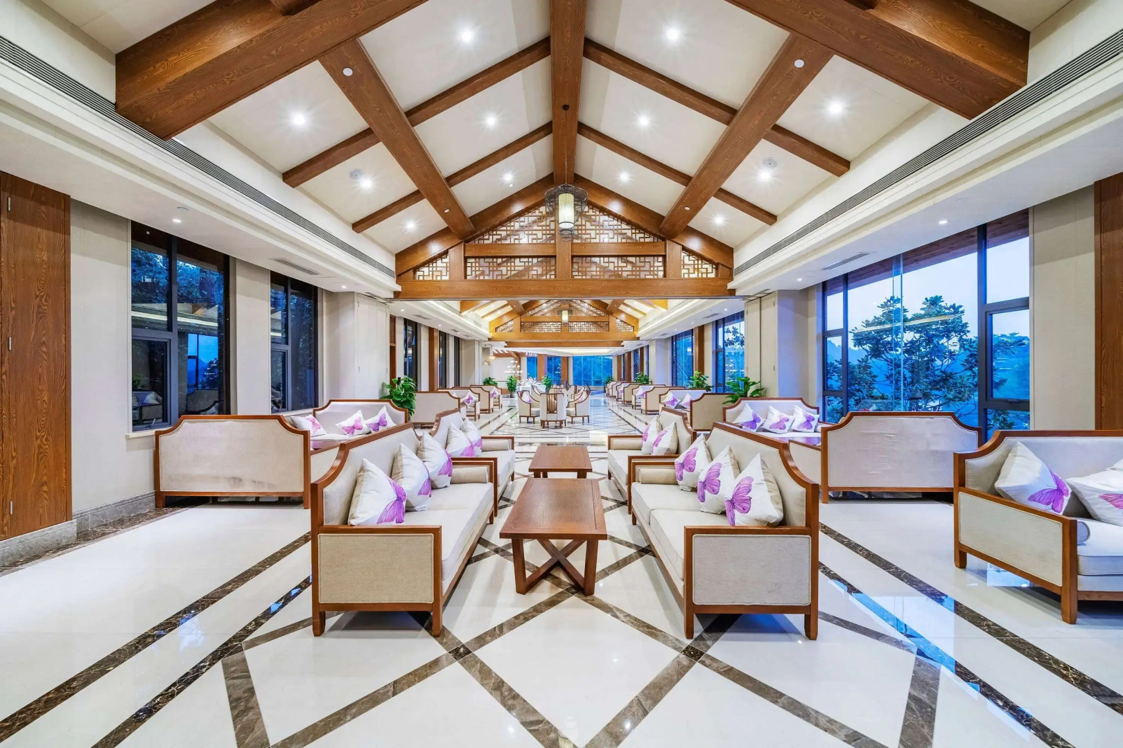 Howard Johnson By Wyndham Lake Serenity Hotel Neijiang