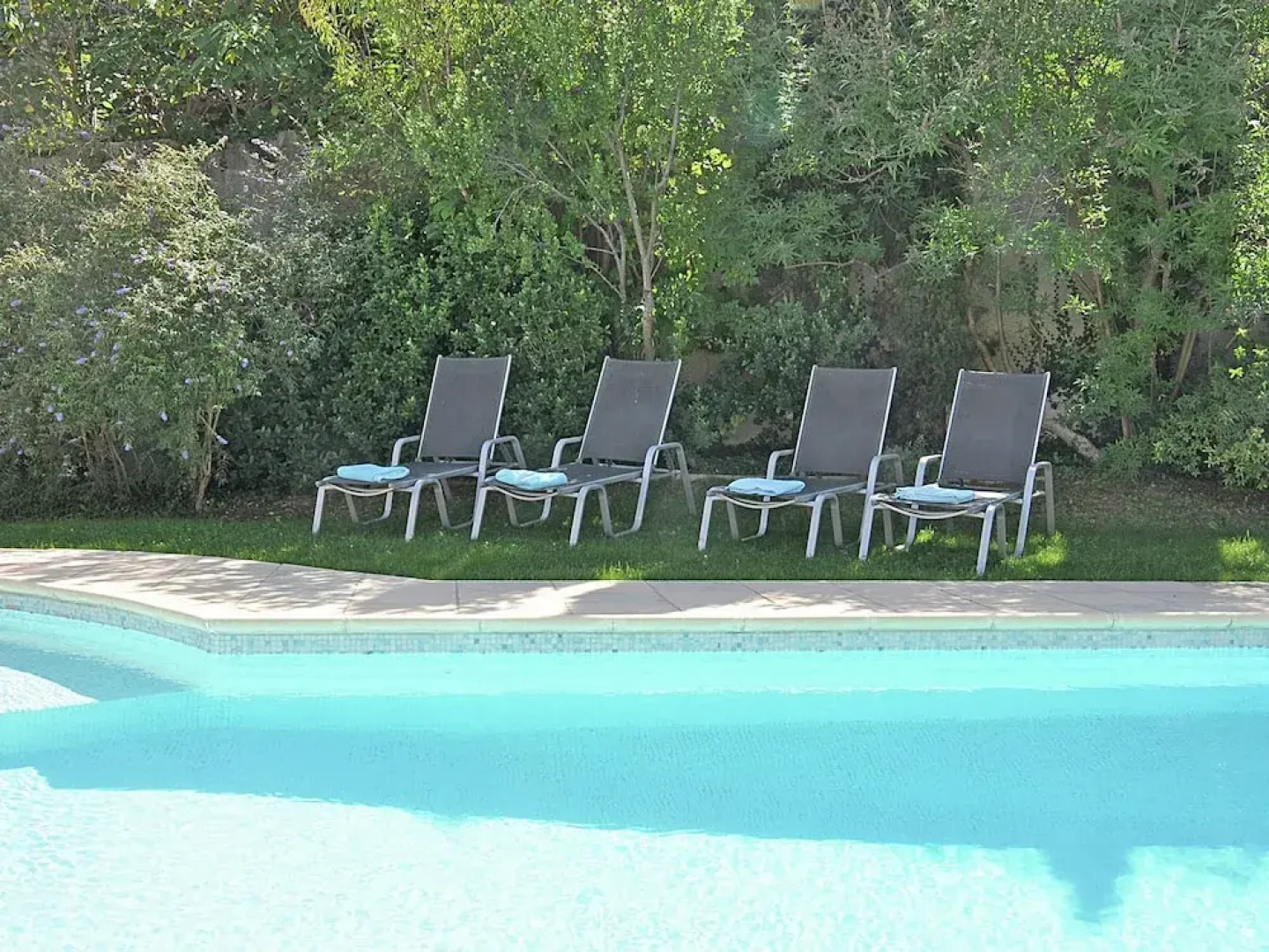Mas With a Pool at the Foot of Mont Ventoux