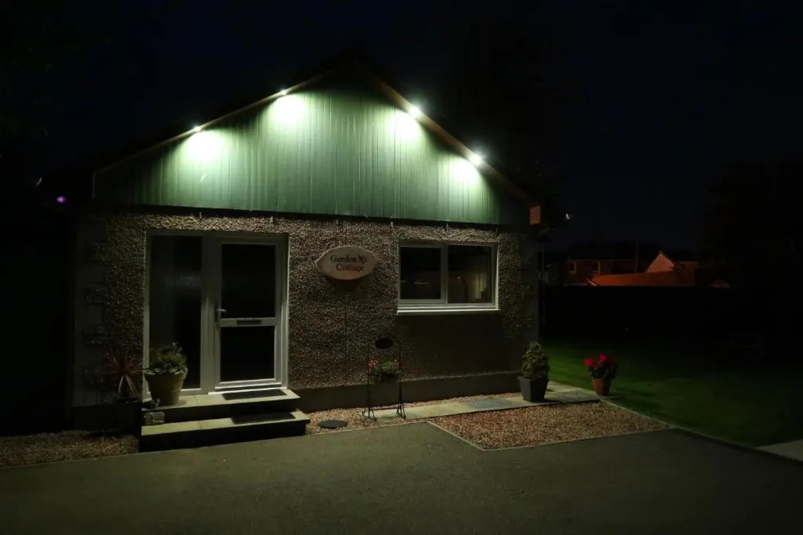 Corunna Bed & Breakfast and Garden Cottage