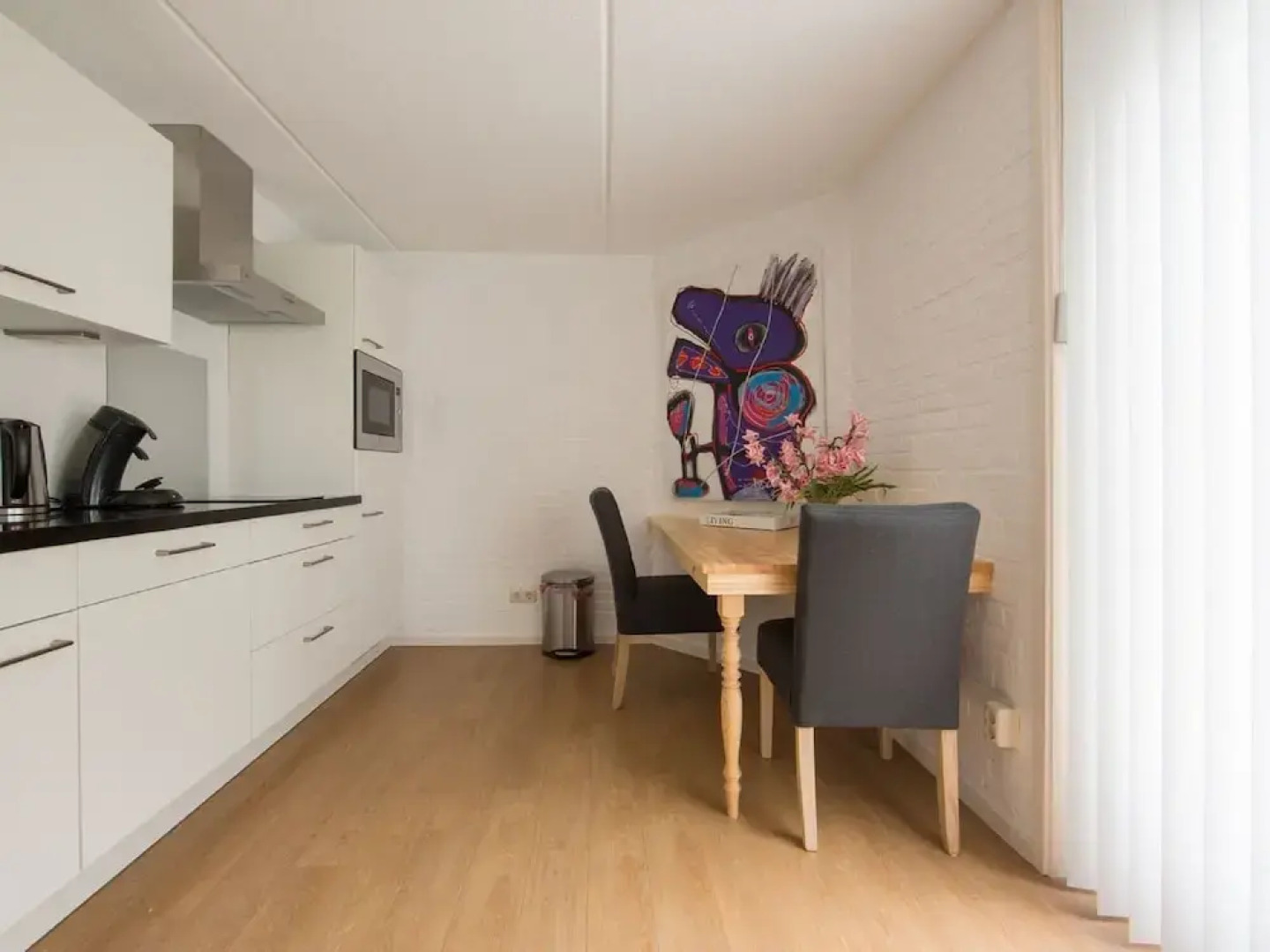 Cozy Apartment With a Combi Microwave on Schiermonnikoog