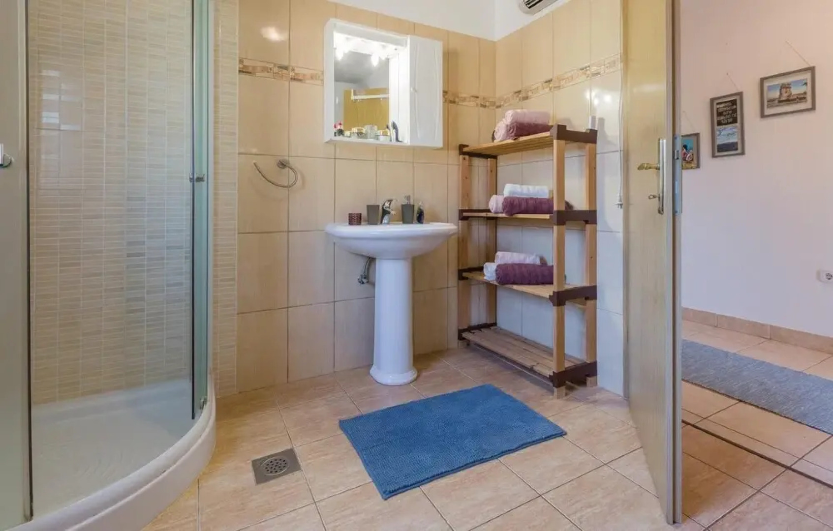 Beautiful Home in Savudrija With Wifi and 3 Bedrooms