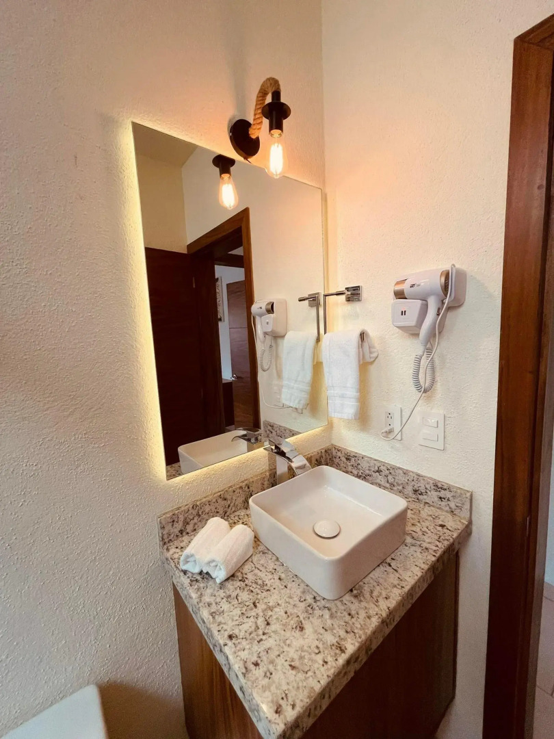 Seuia Departamentos con alberca a pasos del lago