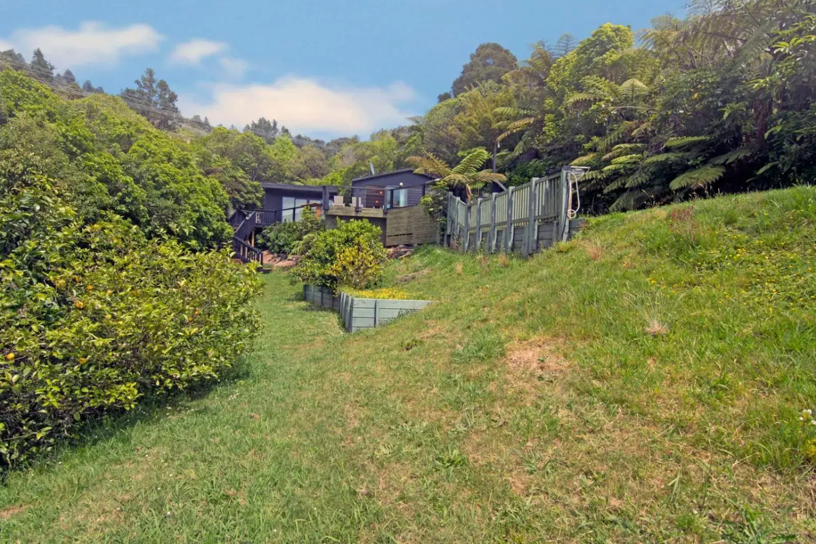 Thirsty Weta Belvue - Havelock Holiday Home