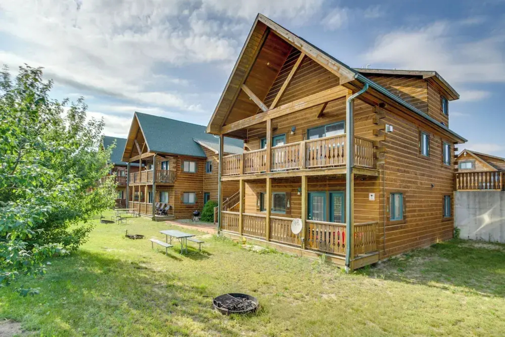 Three Bears Resort Adventure Base w/ Lake Access