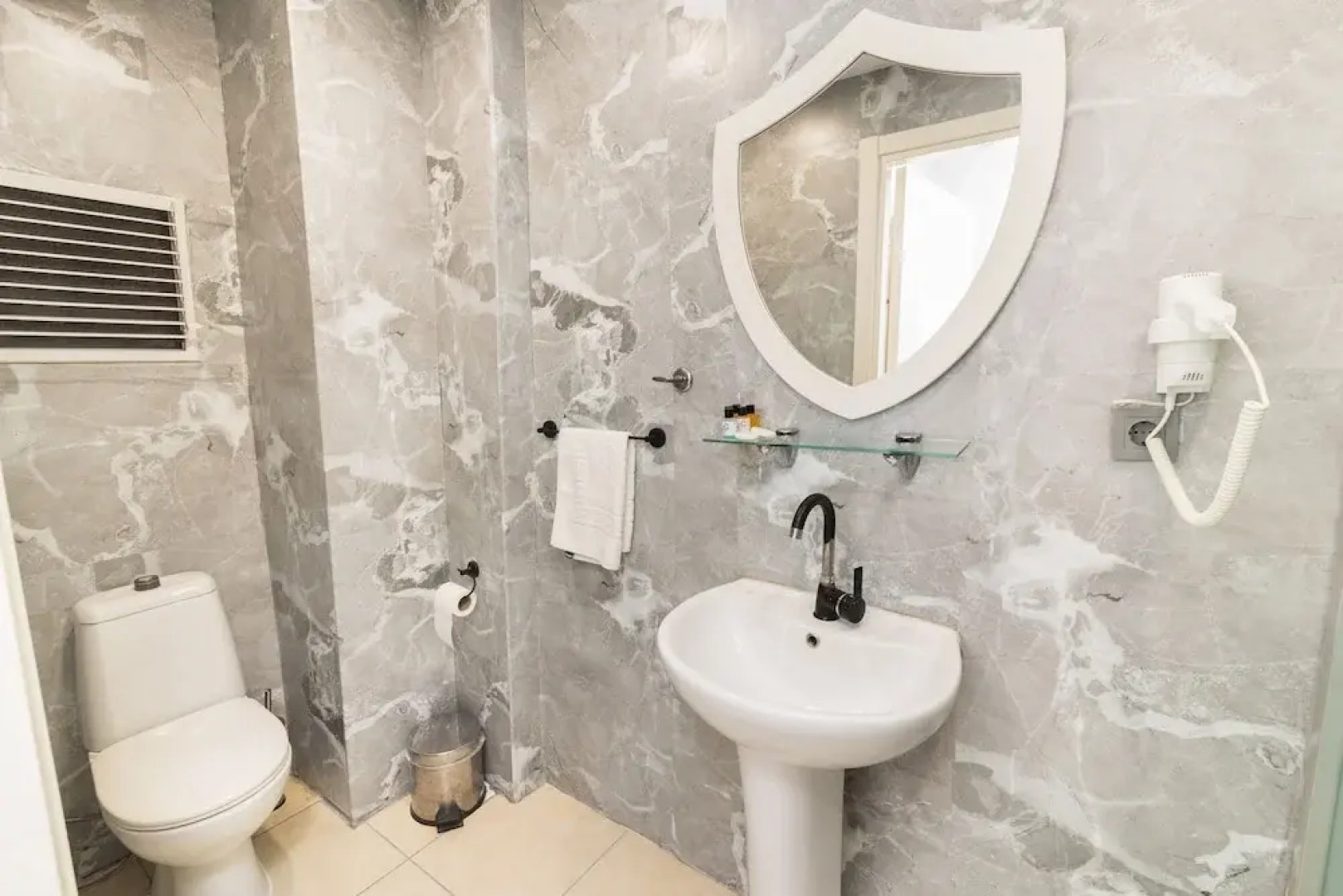 Kupa Pension Old City