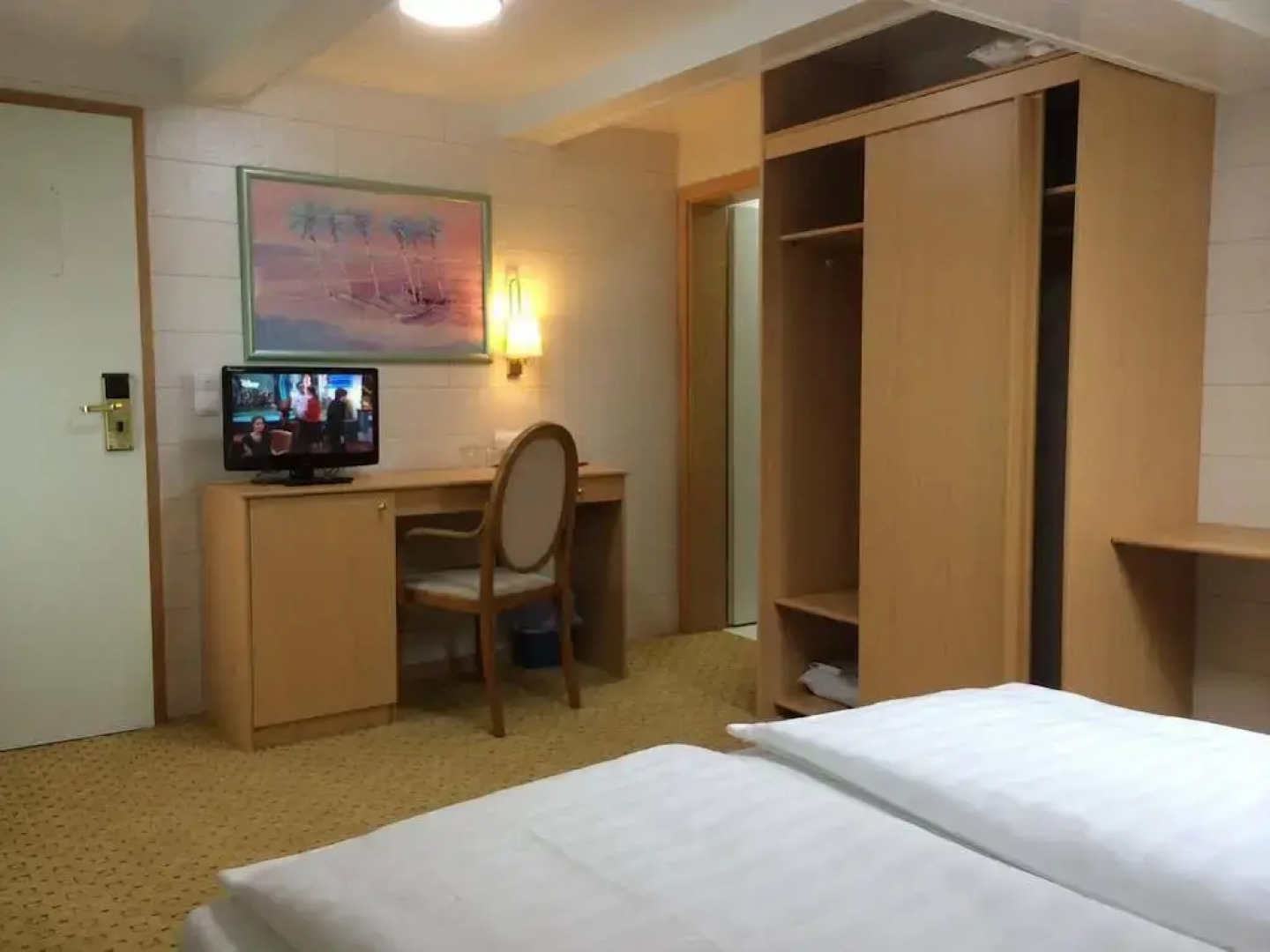 Hotel & Restaurant Bei Baki