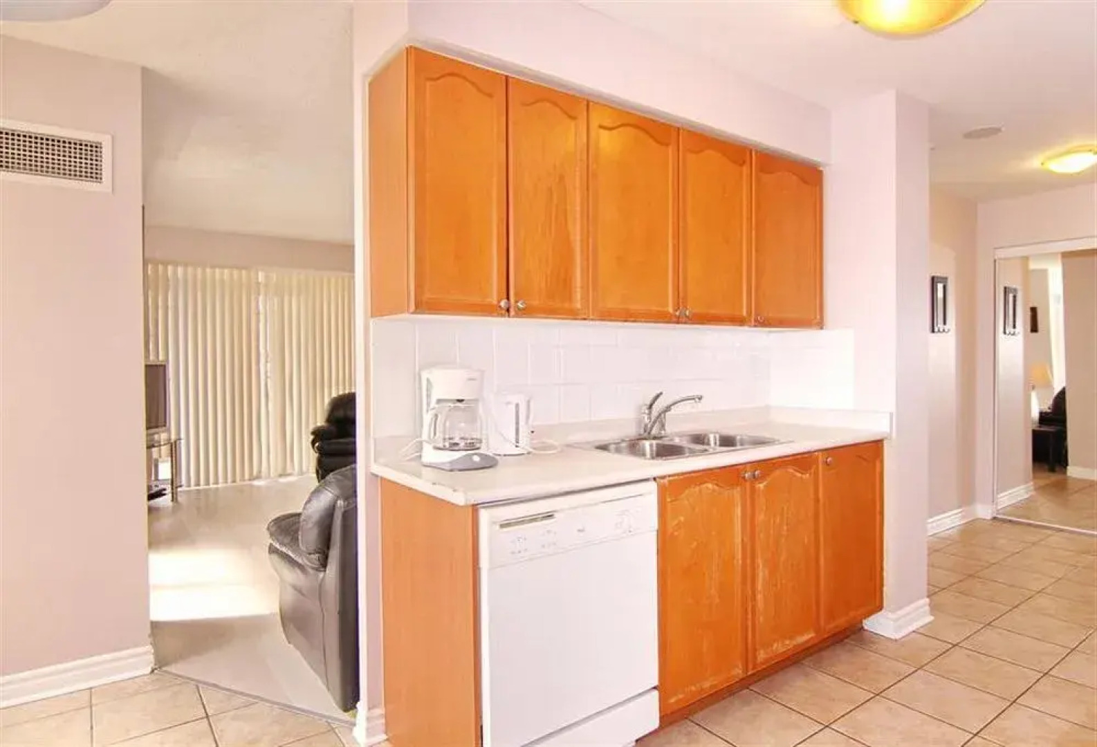 Oxford Furnished Apartments, Mississauga