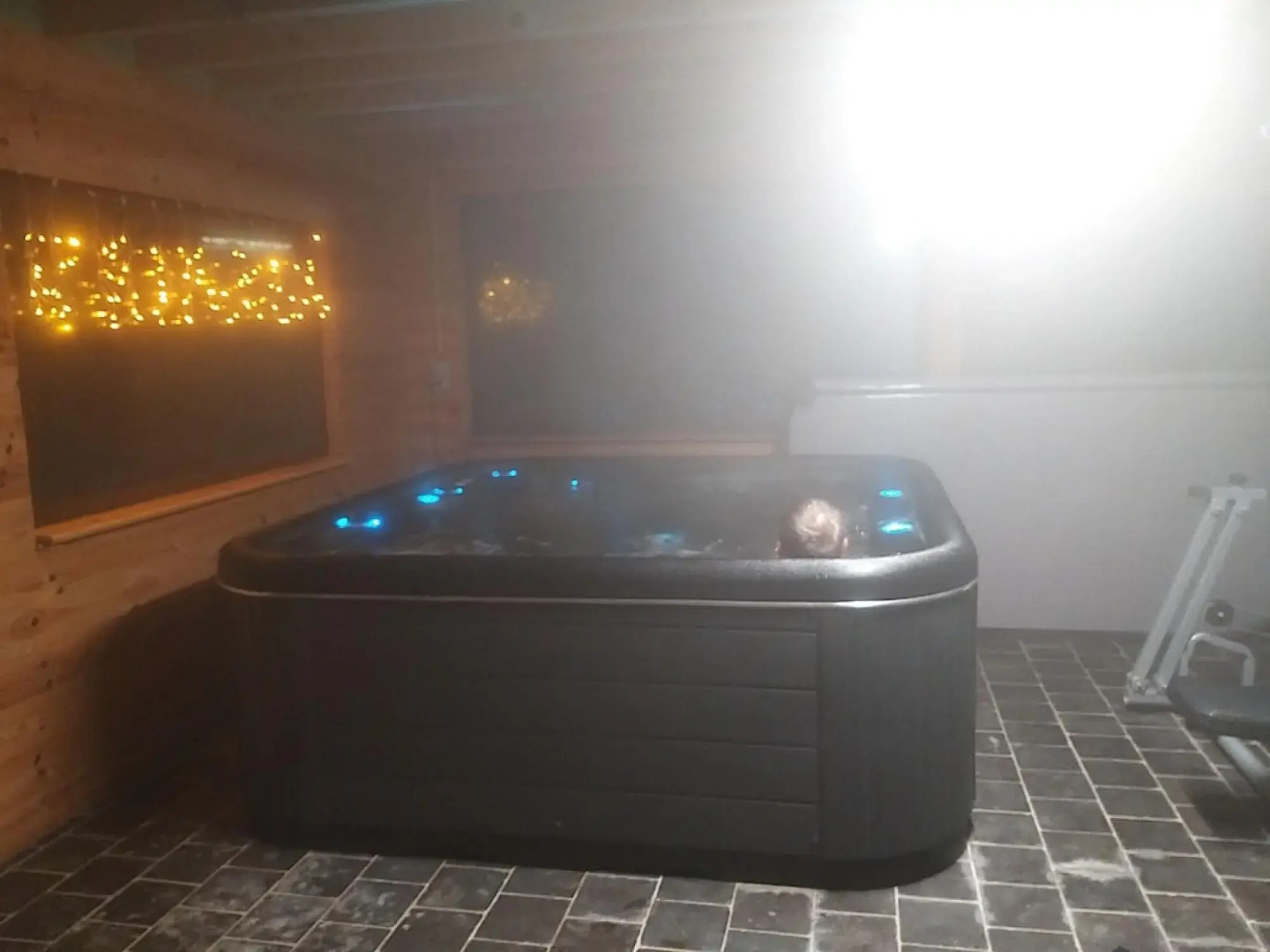 Very spacious house with sauna, spa and countryside views