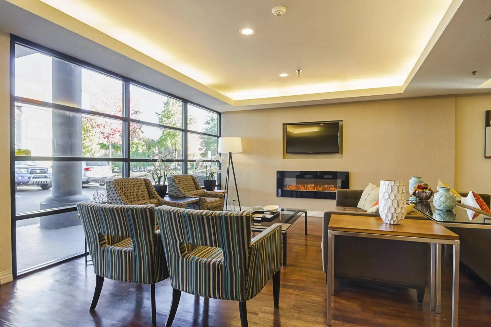 Comfort Inn & Suites Sea-Tac Airport