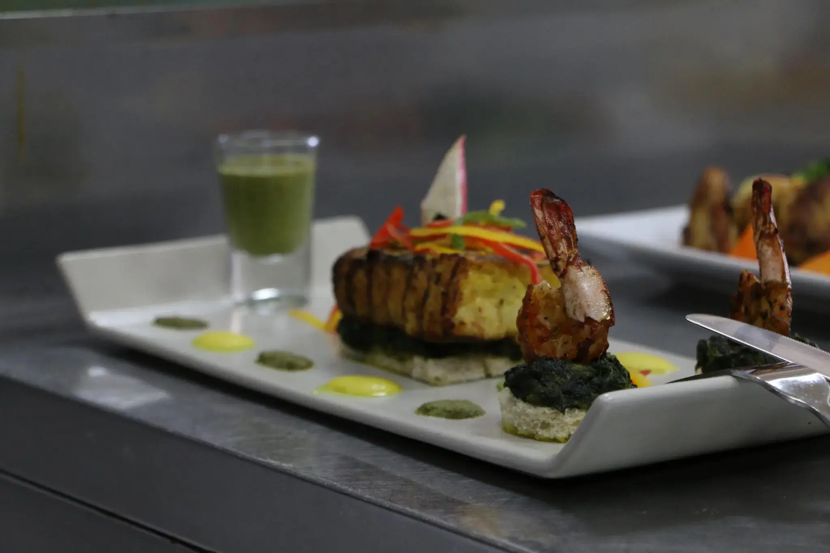 Pars International Hotel