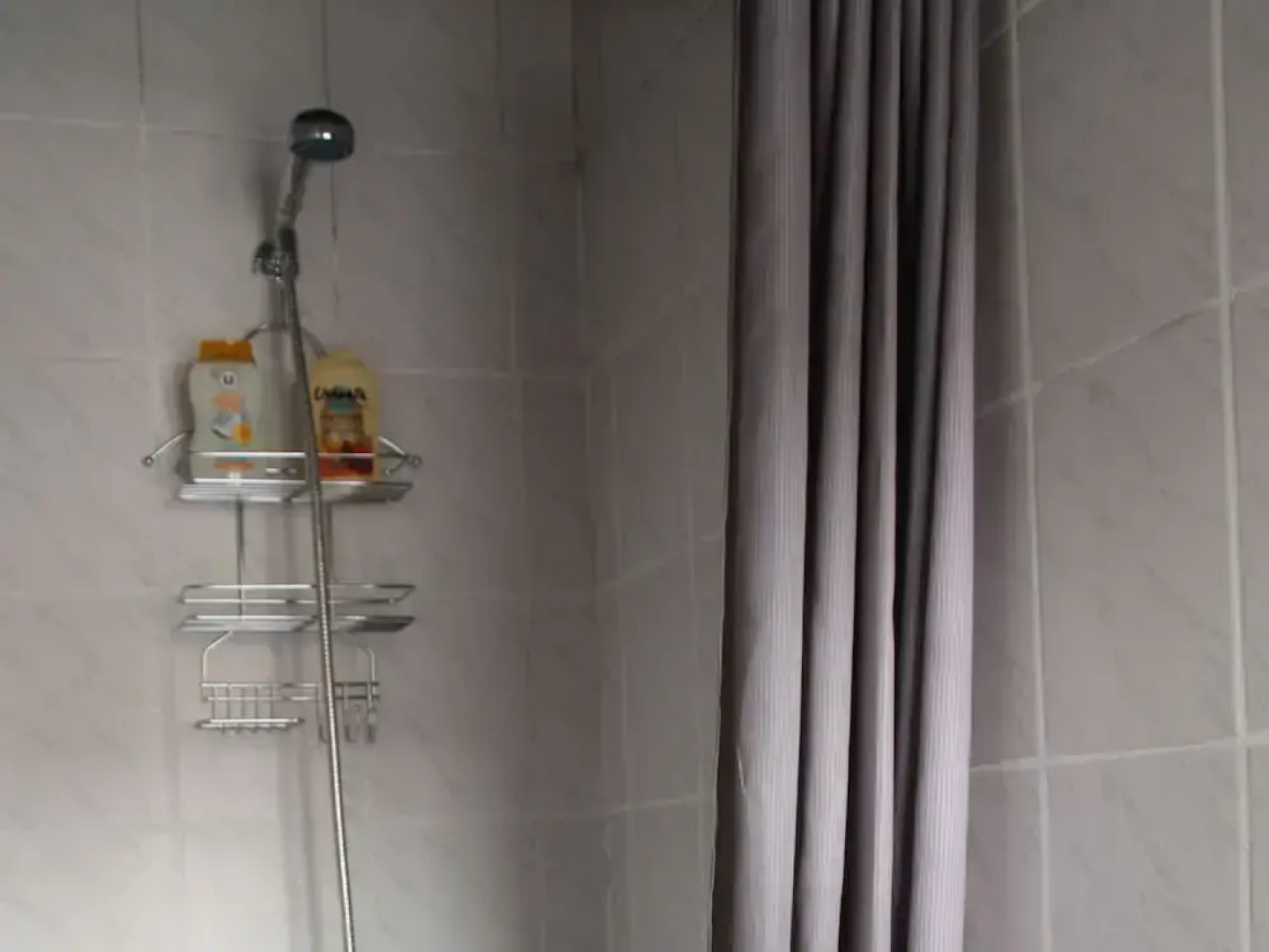 Une Chambre en Ville