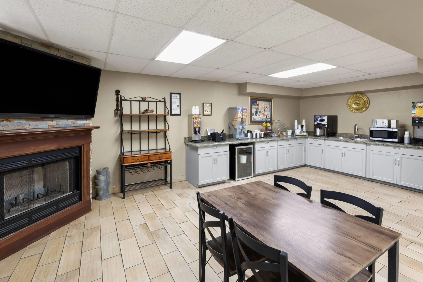 Super 8 by Wyndham Shepherdsville / Louisville South I65