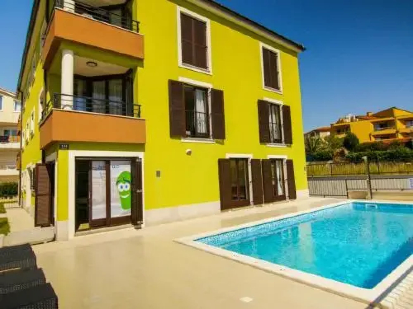 Apartments Smaragdna Villa