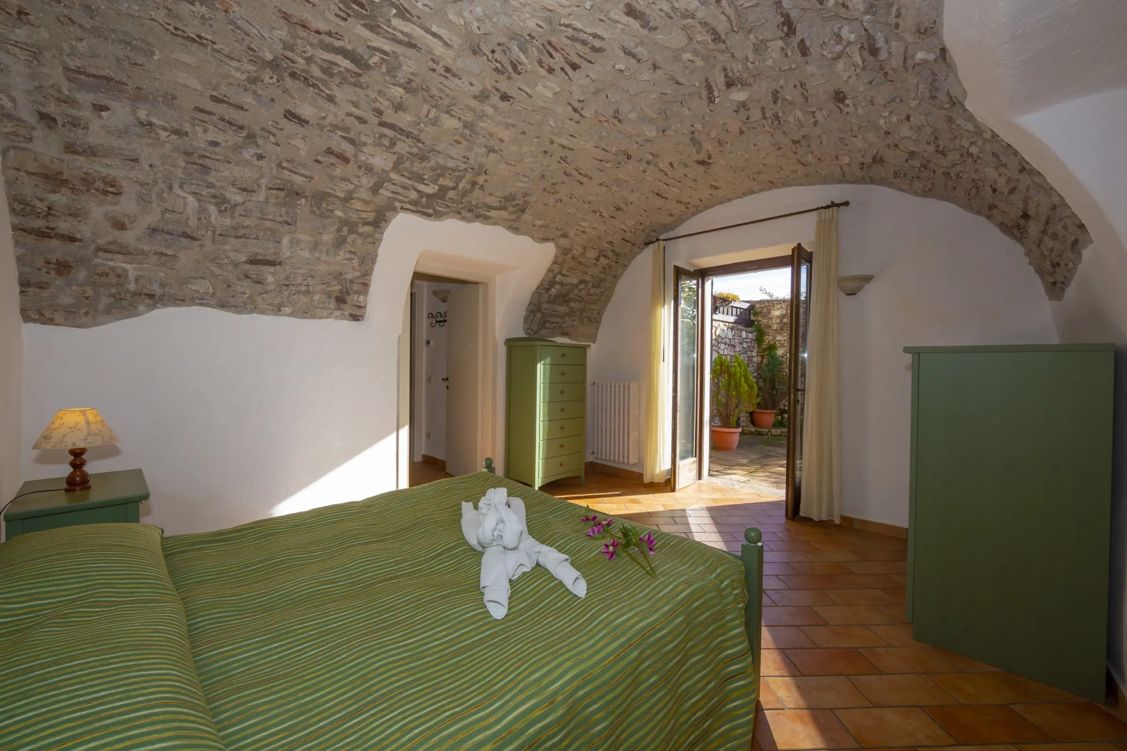 Liano Iris - Terrace & parking place