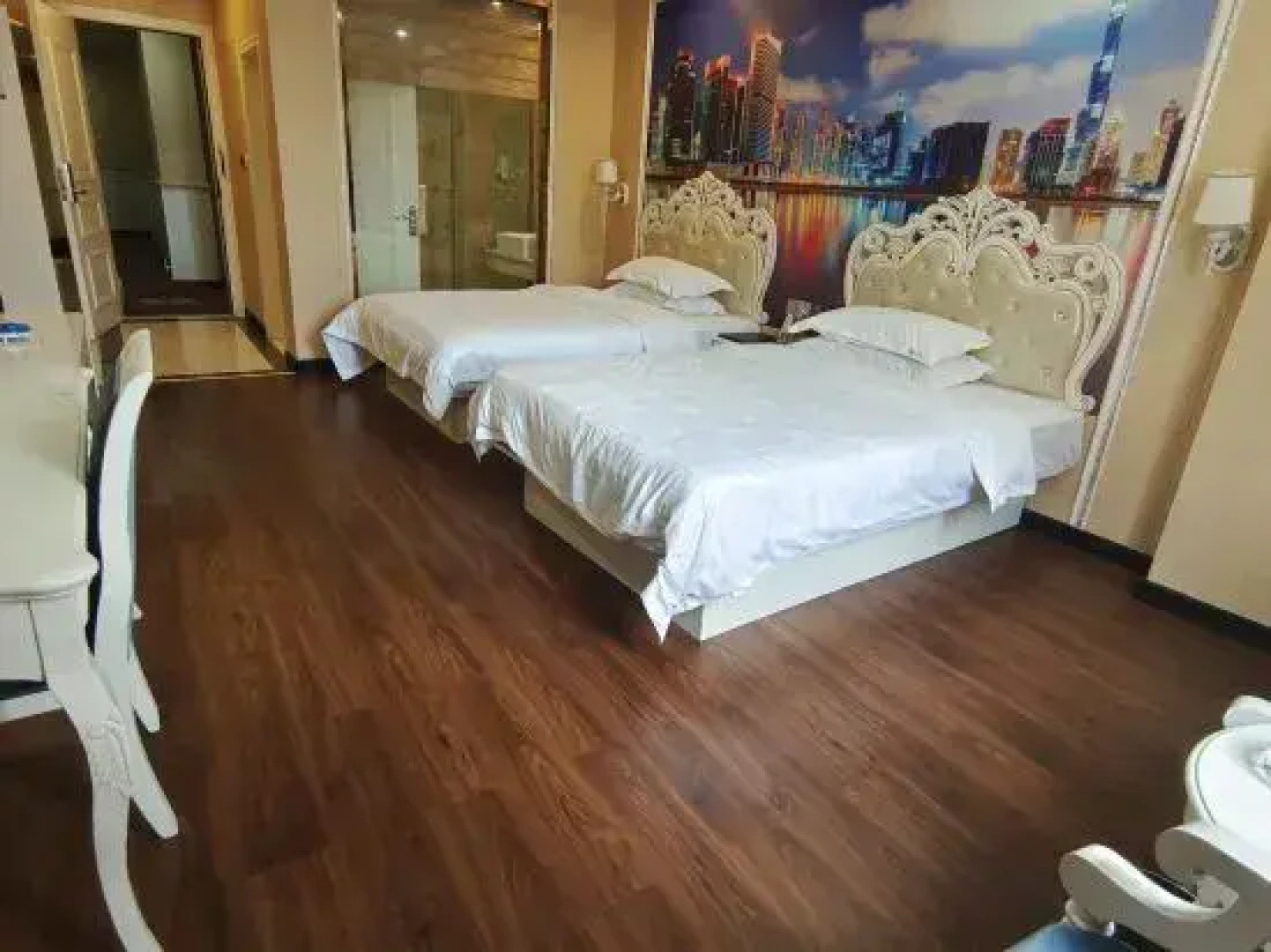 Lingshan Venice Hotel