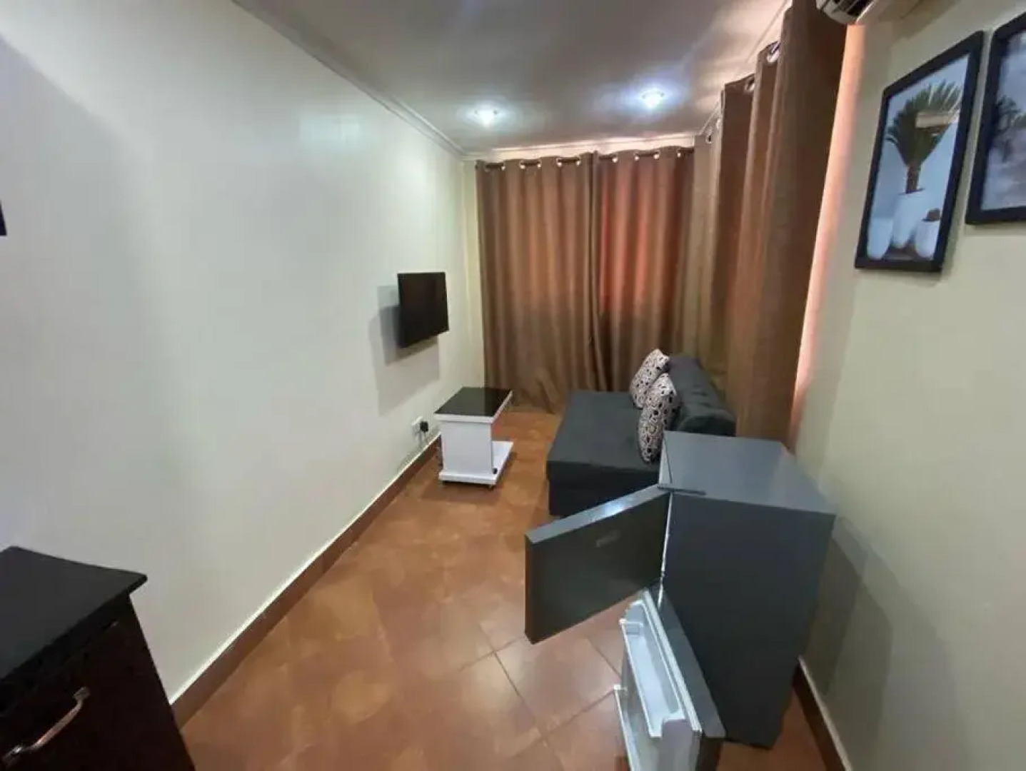 Mikocheni Studio APartment with a car