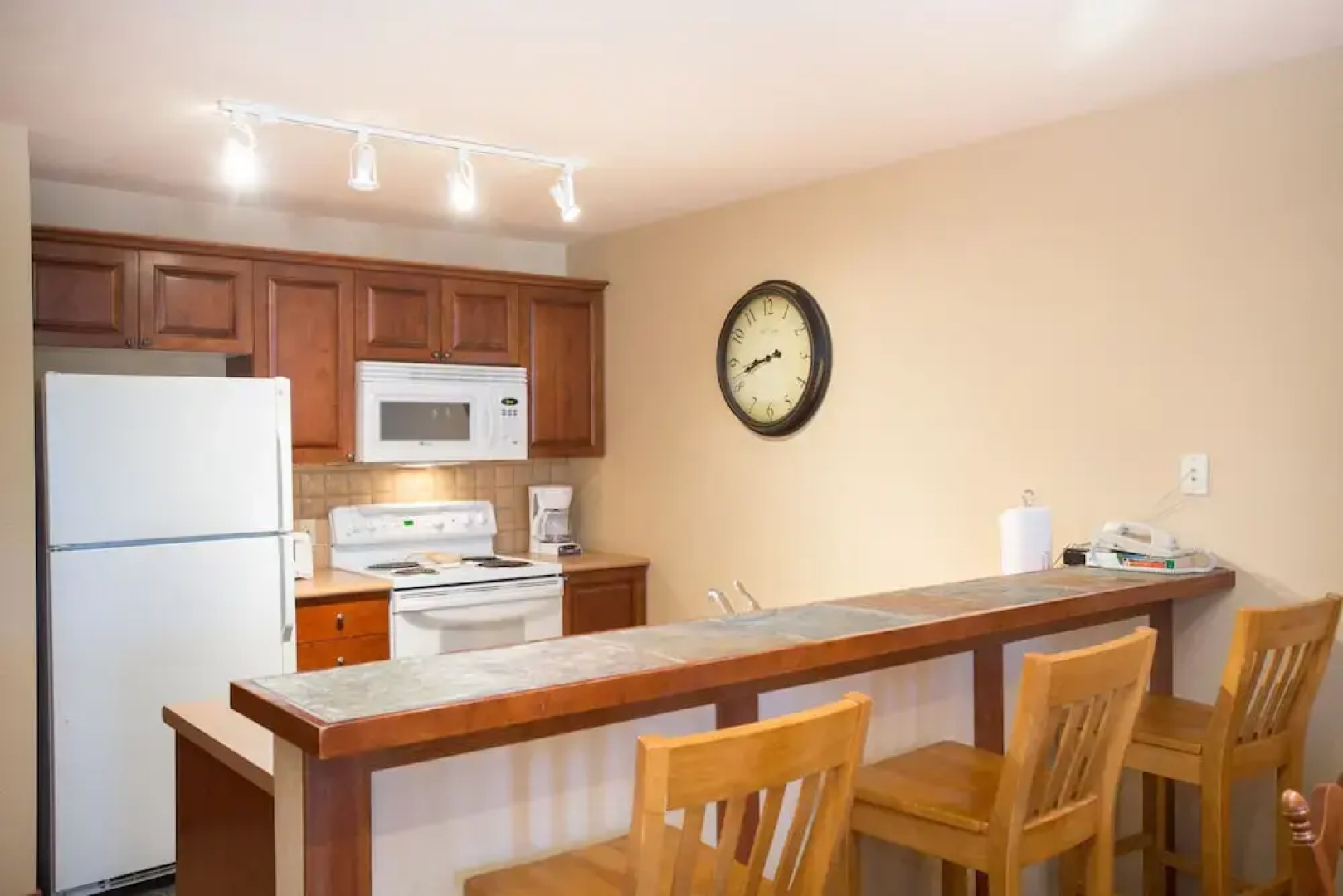 3313 - One Bedroom + Den Standard Powderhorn Lodge 1 Condo by RedAwning