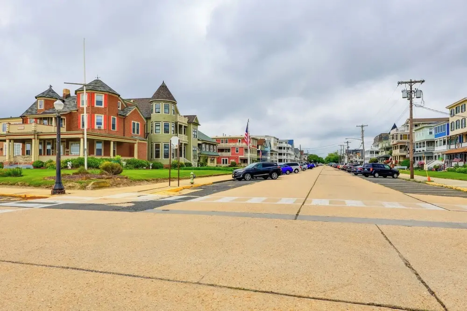Walk to Downtown & Beach: Ocean Grove Apartment!