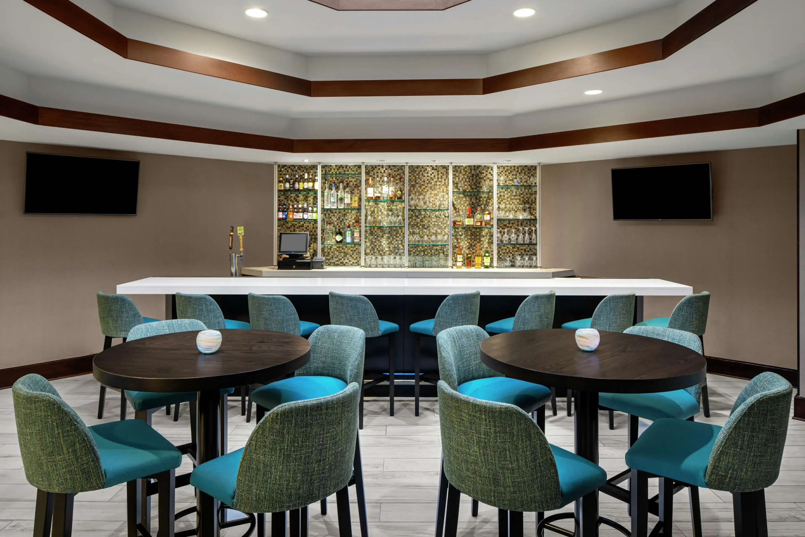 DoubleTree Suites by Hilton Charlotte - SouthPark