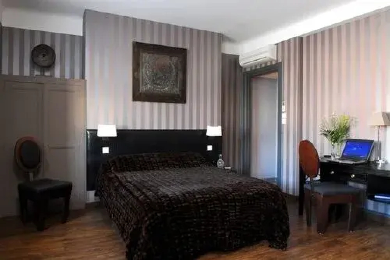 The Originals Boutique, Hôtel Auberge du Forgeron, Lille Sud