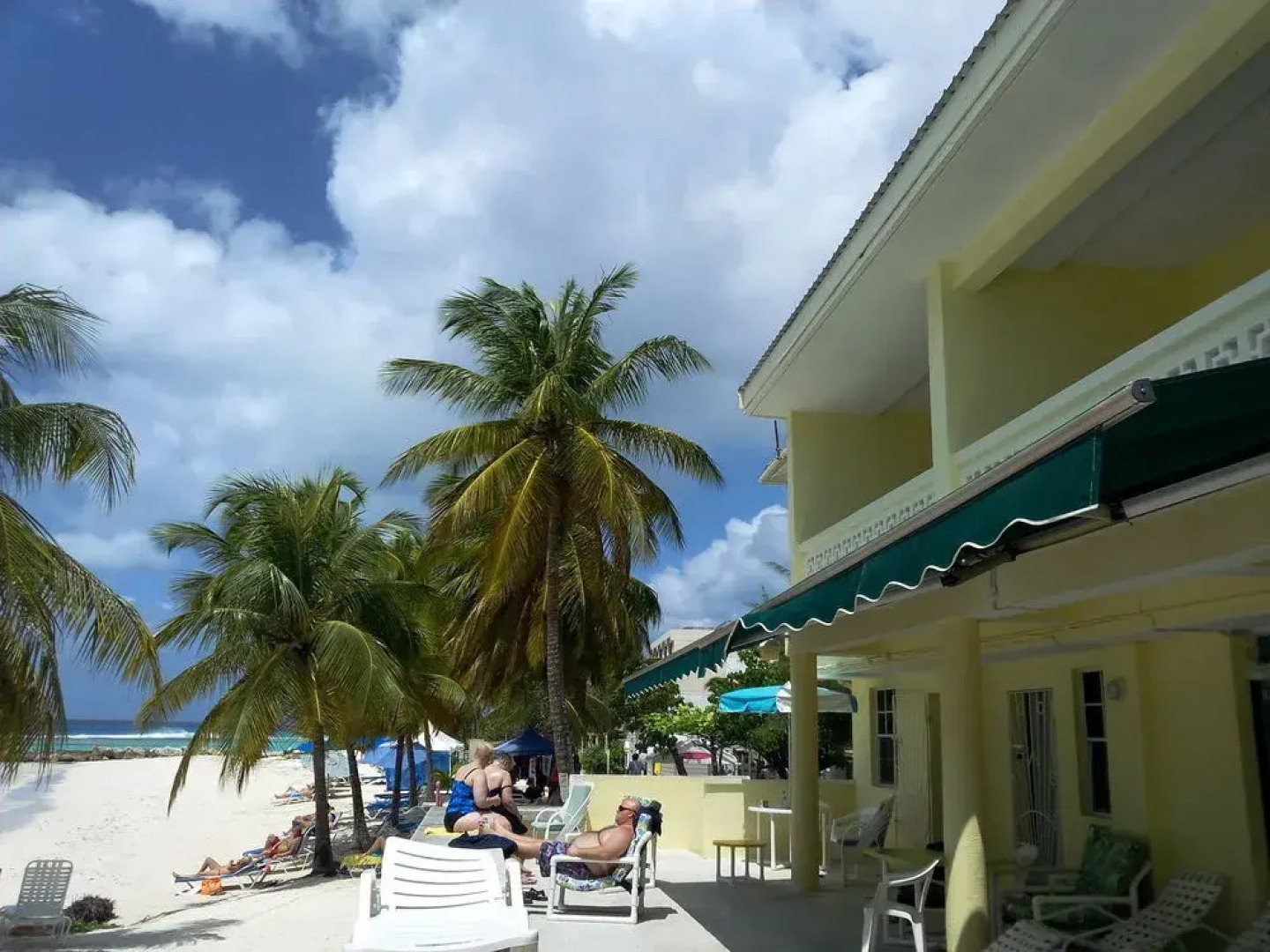 Chateau Blanc Apartments on Sea