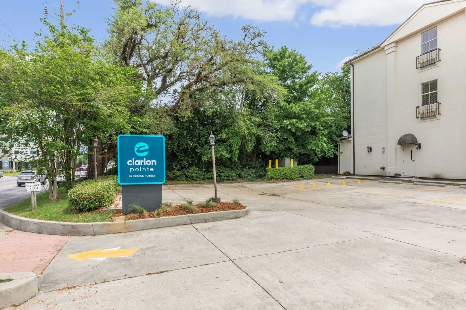 Spark by Hilton Lafayette South