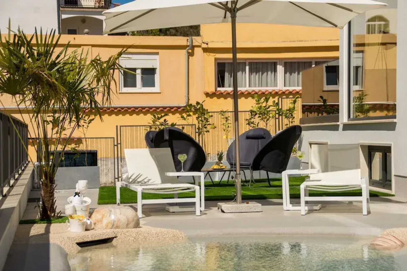 Luxury Apartments Royal M with Pool