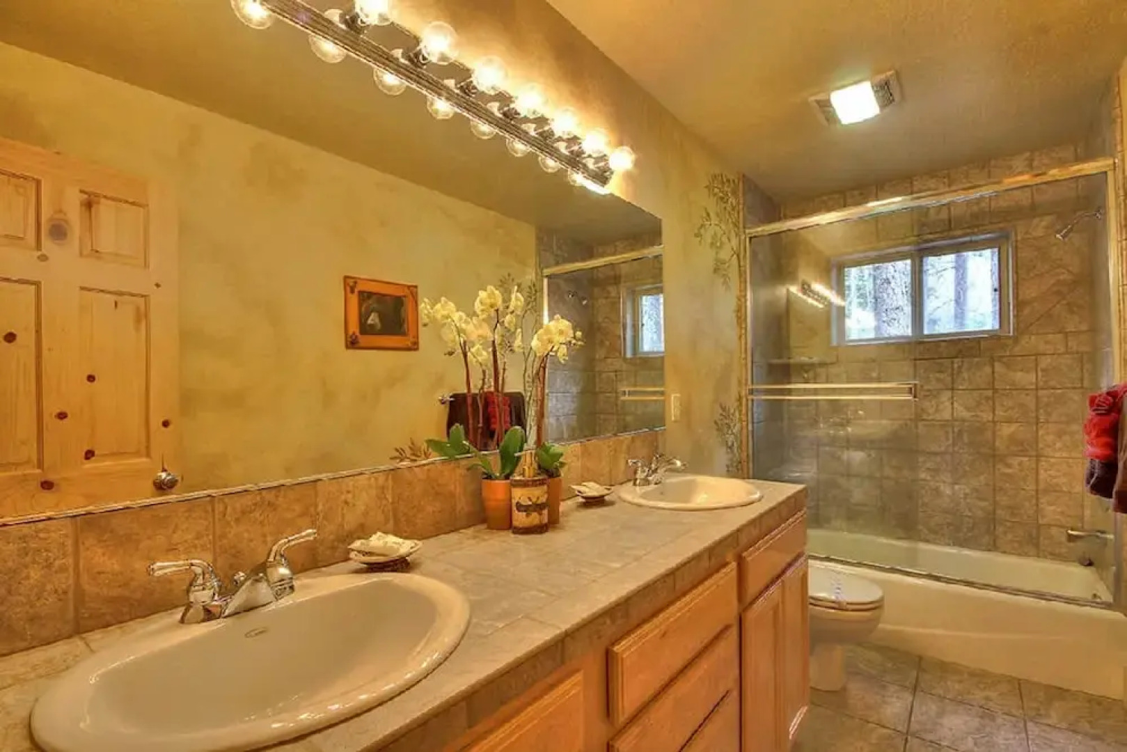 The River Rock Lodge Home 4 Bedrooms 3 Bathrooms Home