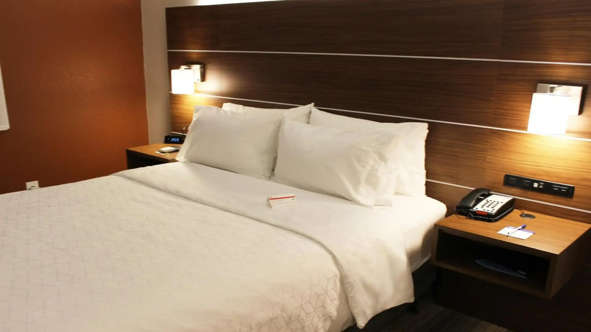 Red Lion Inn & Suites Mineral Wells
