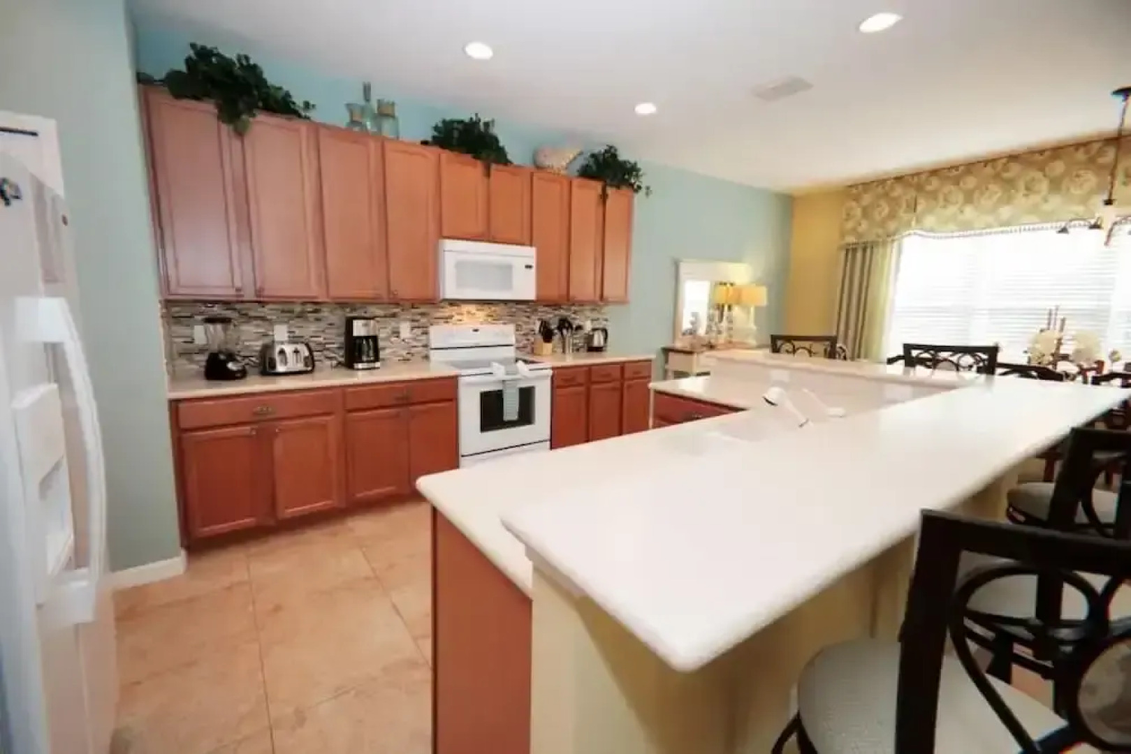 301 Las Fuentes Drive 6 Bedroom Home