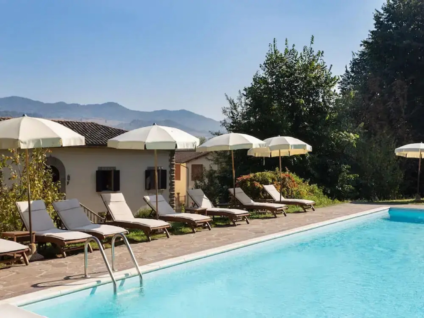 Villa in Mugello Hills With Private Pool