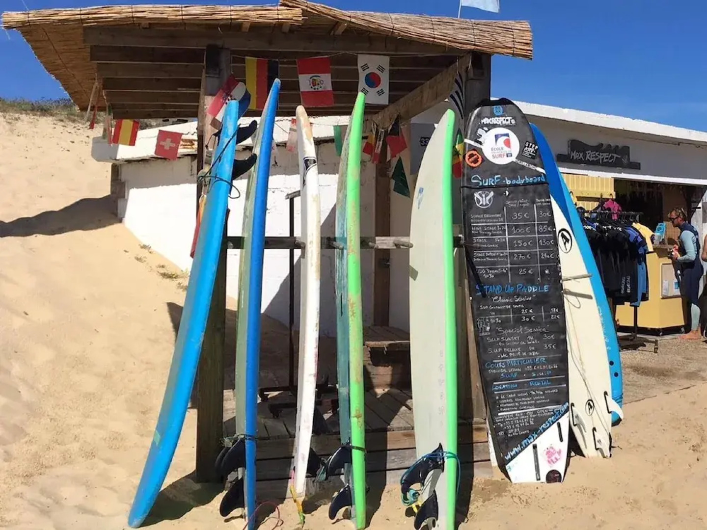 Chalet With 2 Bedrooms in Mézos, With Pool Access, Enclosed Garden and Wifi - 15 km From the Beach