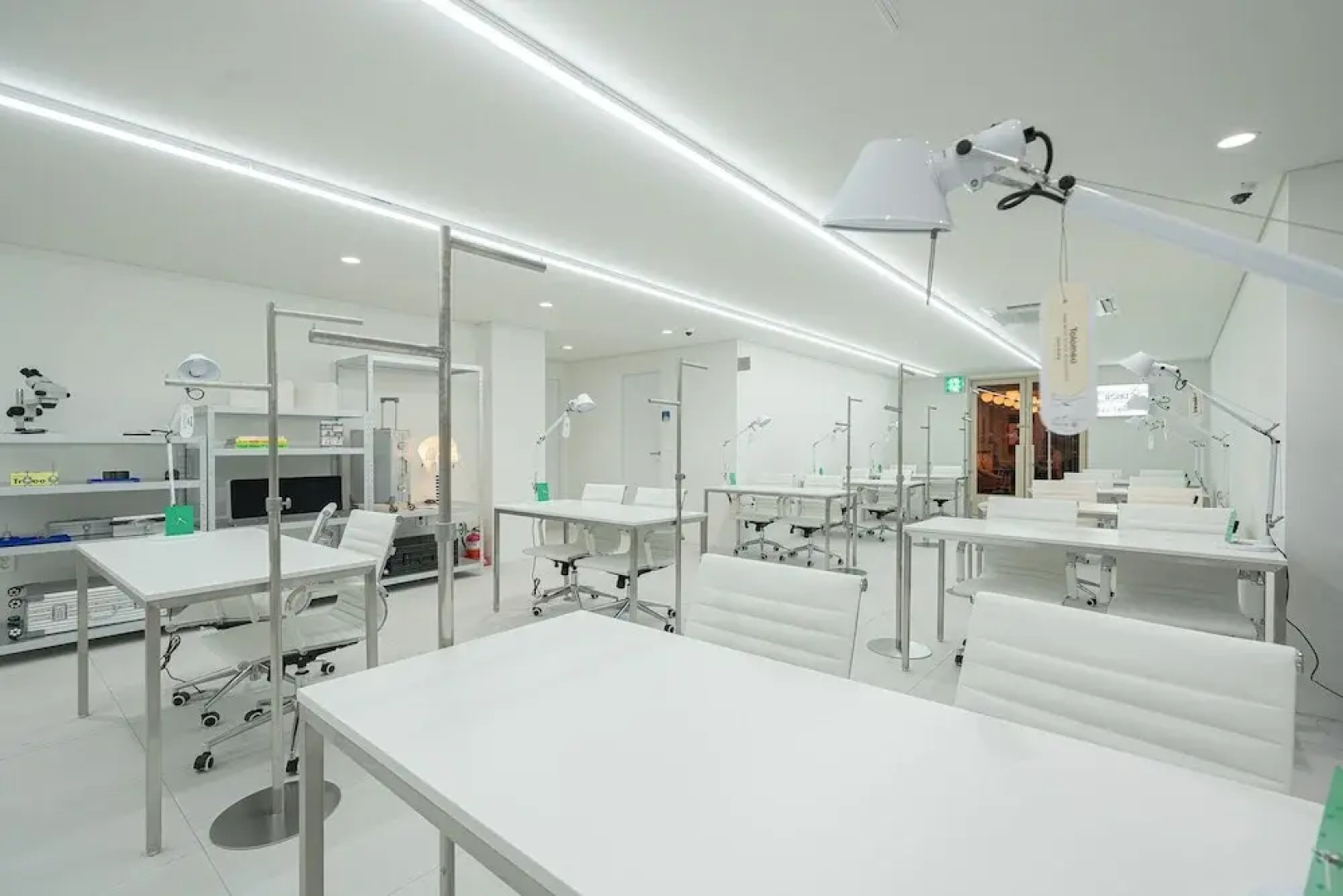 Workers Hotel Ansan by Aank
