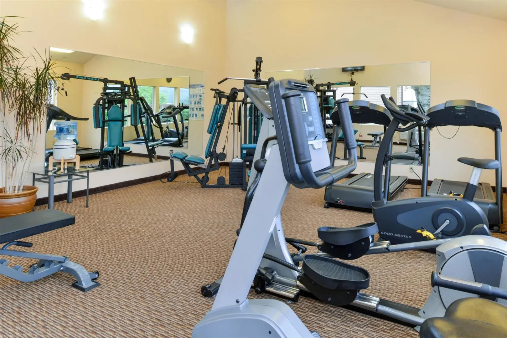 Best Western Plus Landmark Inn